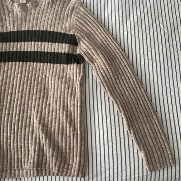 Men’s Tan Old Navy Lambswool Striped Sweater - Picture 3 of 4